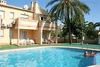 Serviden Retiro Park Ii * دينايا